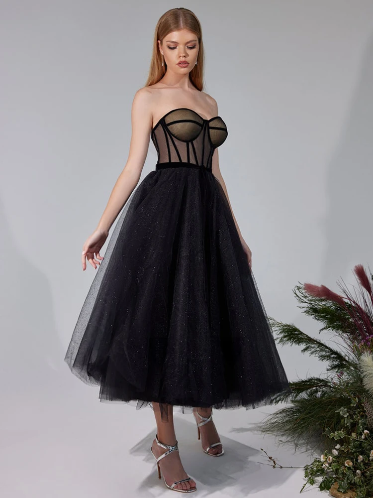 

Glitter Women's Evening Dress Midi A Line Black Tulle Short Evening Party Gown Sweetheart Backless Sleeveless Illusion Prom Gown