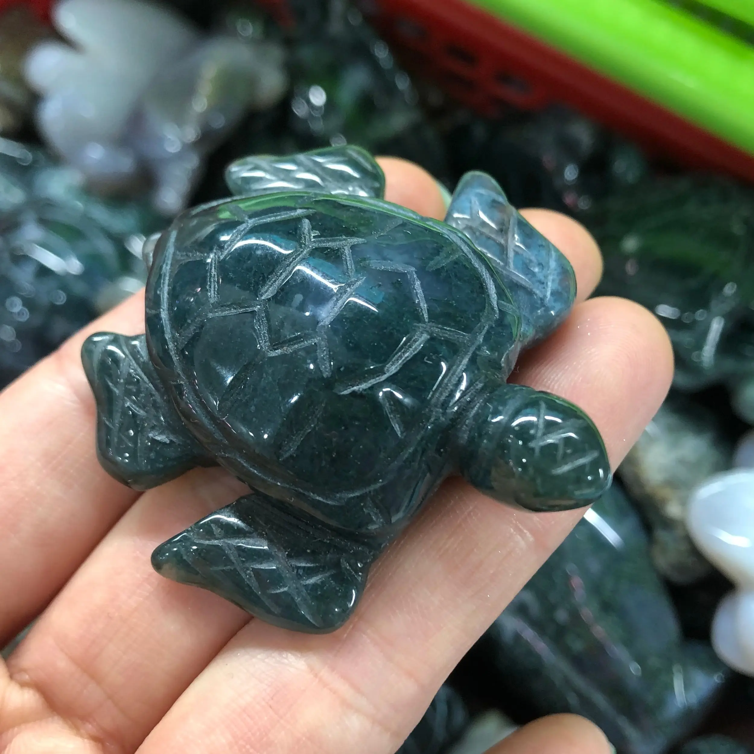 

5cm Lovely Natural Handmade Carved Jade Tortoise Polished Green Jade Crystal Turtle Gifts Natural Quartz Crystals 1pcs