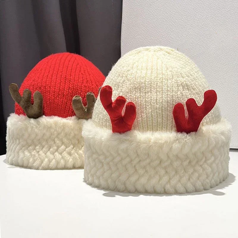 Рисунок 4 - Шерстяная шапка с рогами рождественского оленя