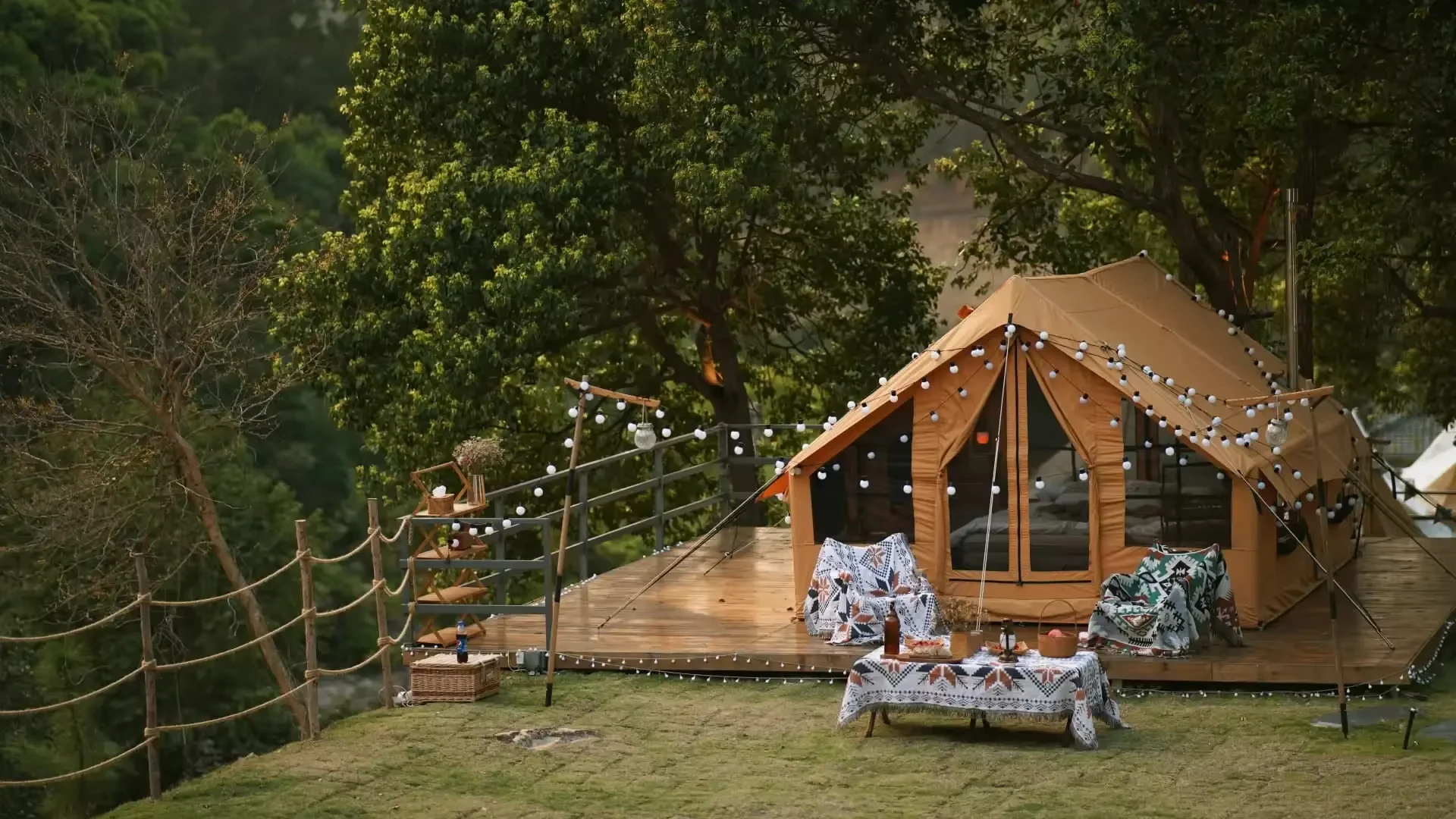 Premium Inflatable Tent &quotPanda air&quot Large Outdoor roof tents Best for 1-6 person camping air pole cotton tent family party