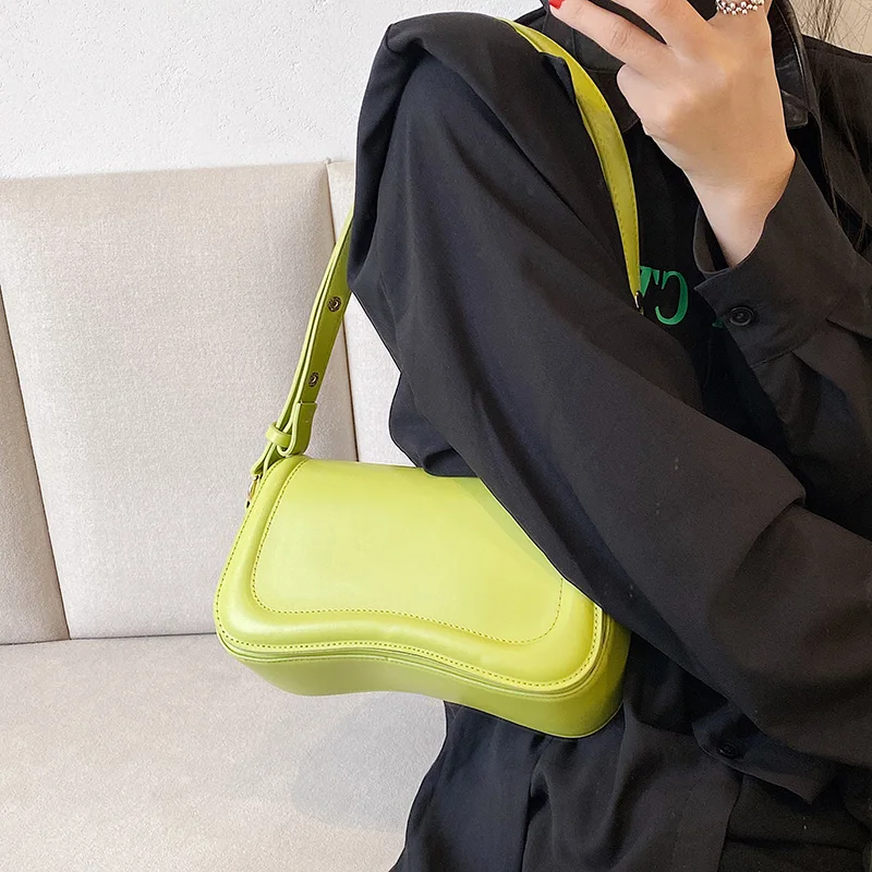 Осень 2024 женская сумка-седло с откидной крышкой сумки-слинги через плечо и