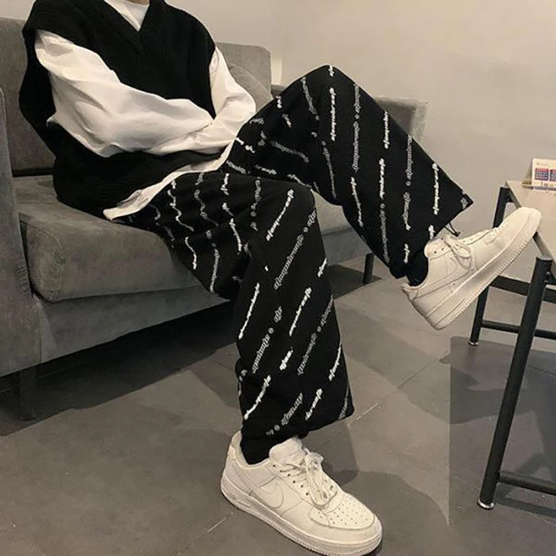 

2022 New Oversize Pants Men Harajuku Casual Fashion Sweatpants Joggers Skateboard Pants Leather Ankle Trousers Man's Loose Pants