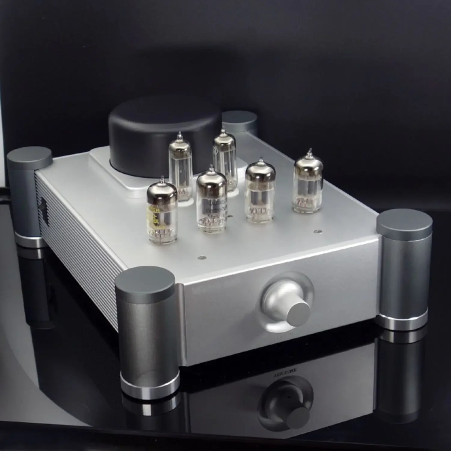 AMXEKR и желчный предусилитель Tian Mao Hi-Fi с лампой лихорадки 12AX7