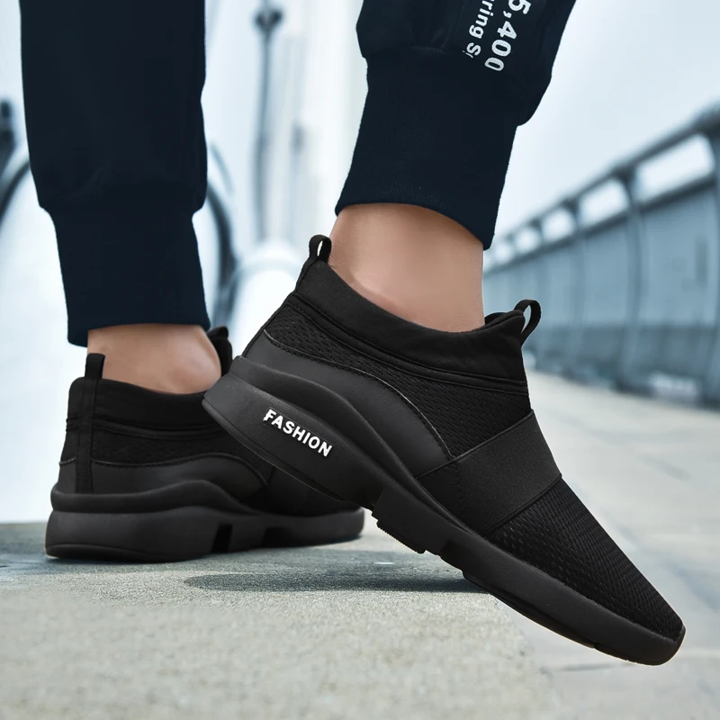 Men's Sneakers Fashion Slip-on Outdoor Lightweight Breathable Casual Running Shoes