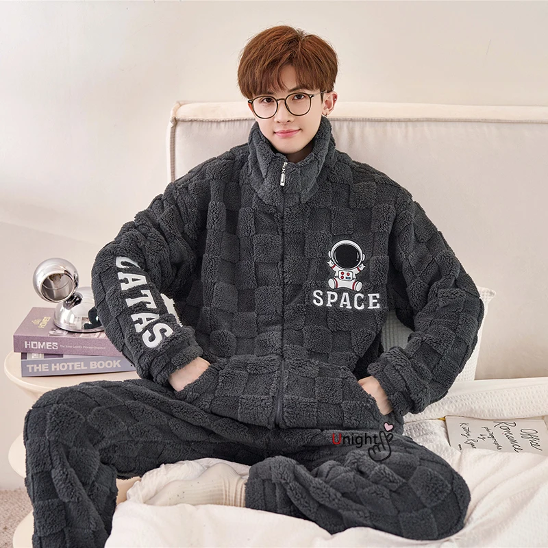 Рисунок 6 - Мужская теплая Пижама для зимы