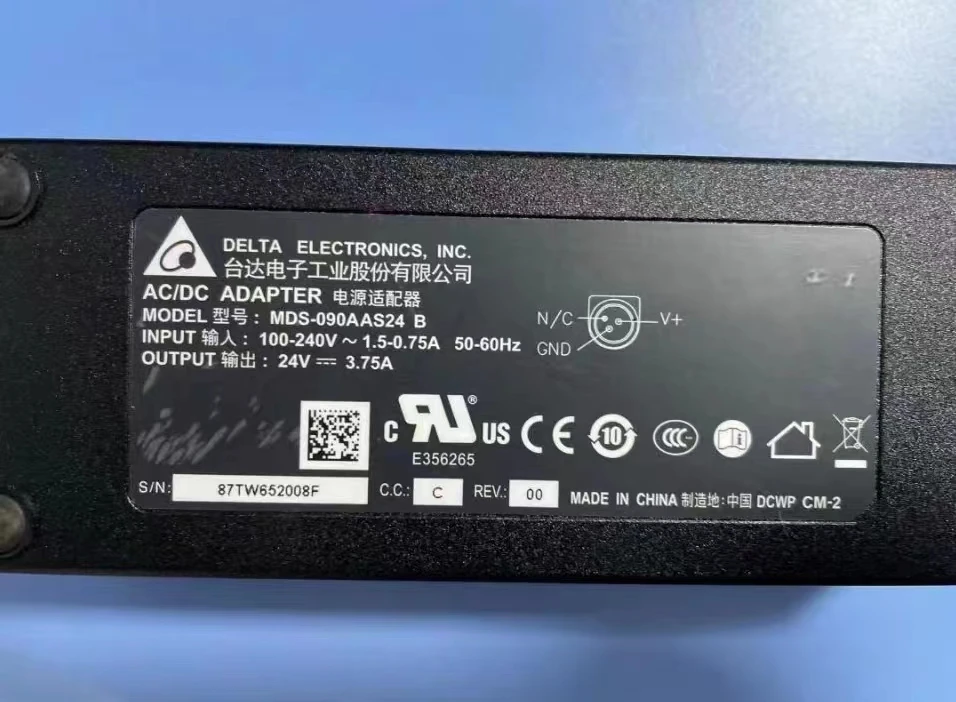 

MDS-090AAS24B КРУГЛЫЙ порт 3-pin 24V3.75A90W Новый адаптер питания