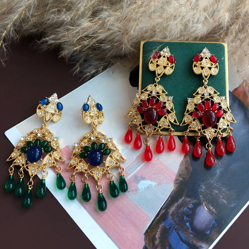 

Plating gold palace restoring ancient ways wind set auger earrings object the coloured glaze green flowers stud clip earrings