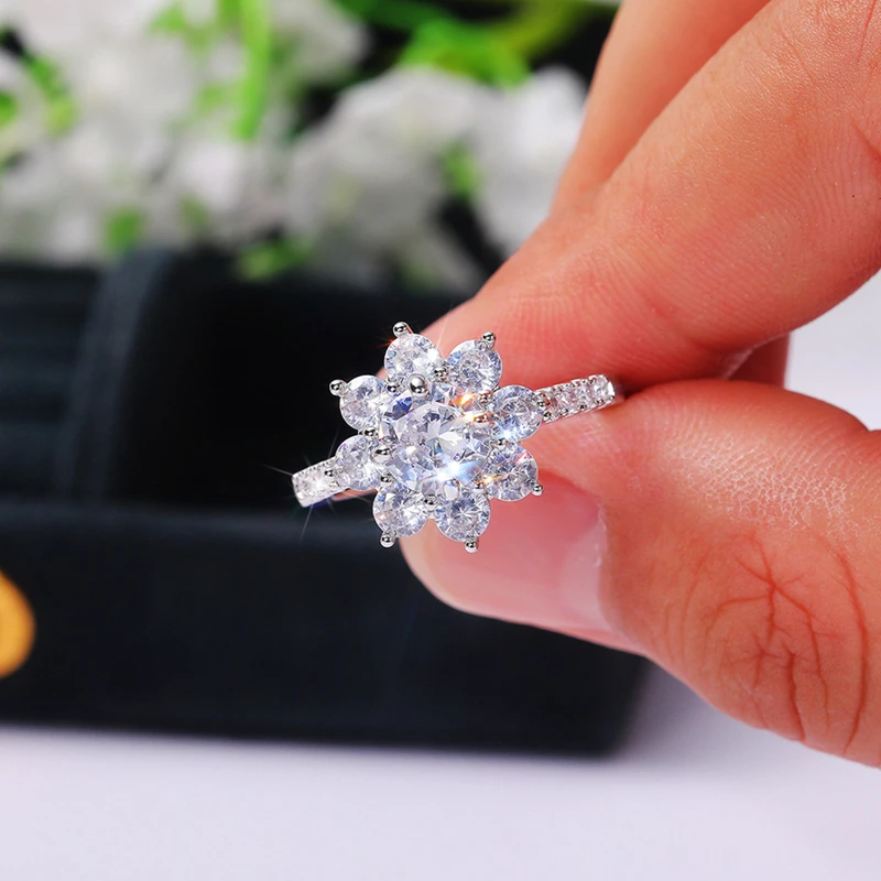 

Romantic Engagement Rings for Women Flower Design Ring with Dazzling CZ Stone High-quality Silver Color Jewelry