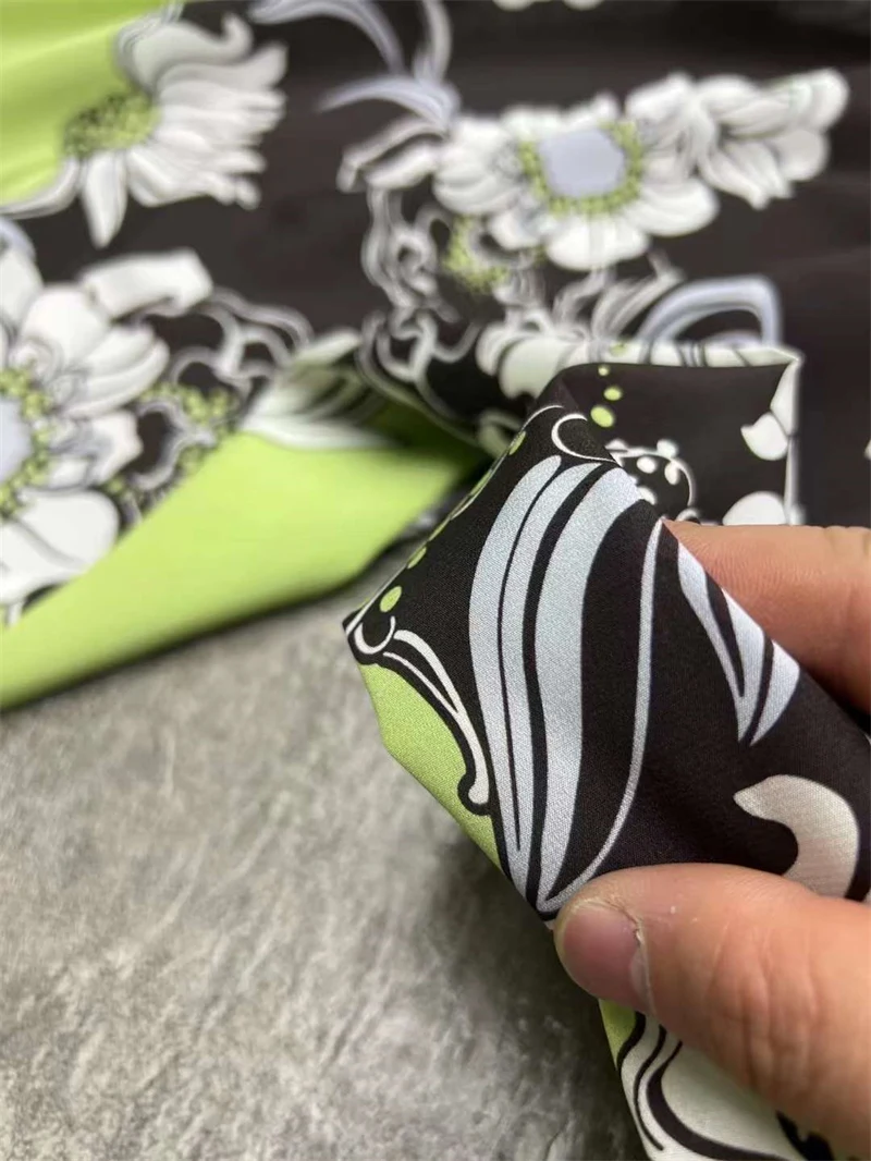 V-семейный бренд позиционирование печати двойной креп Тутовый шелк ткань летняя