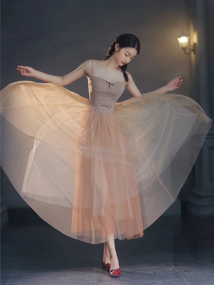 

Women French Retro Swing Ballet Mesh Sling Dresses For Women 2022 Sexy Tube Top Bow Camisole Strap Elegant Retro Spaghetti Dress