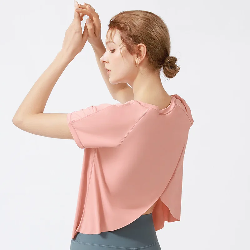 

Спортивная одежда с коротким рукавом для женщин, одежда для спортзала, свободная стильная одежда для фитнеса, уличные костюмы для бега, руба...