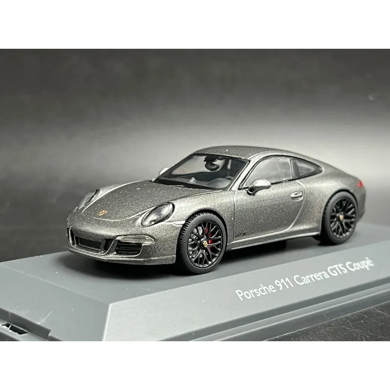 Фото Металлическая модель автомобиля Schuco Porsche 911 Carrera GTS Coupe в масштабе 1:43 №1
