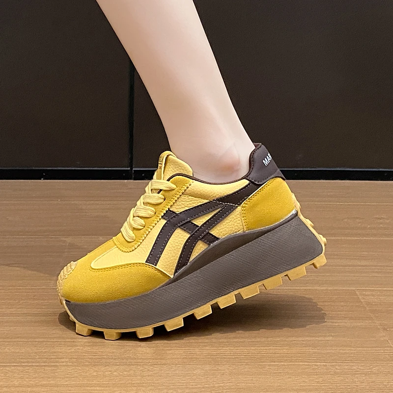 Высокий уровень внешнего вида толстая подошва увеличивающая цвет модная удобная