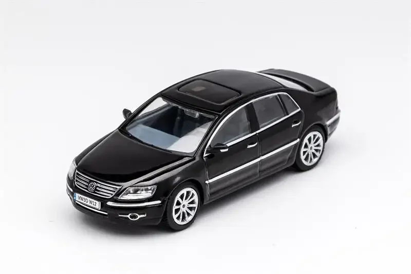 Литая под давлением модель автомобиля GCD 1:64 Phaeton Mk5 GP5 черно-белая