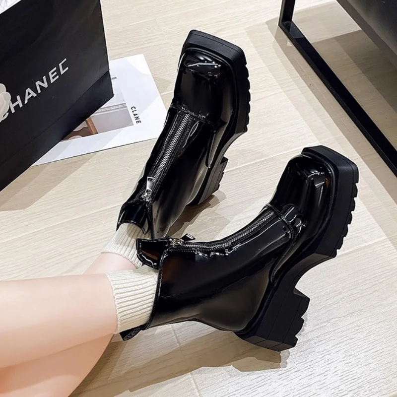 Женские ботильоны на платформе и высоком каблуке дизайнерские мотоциклетные