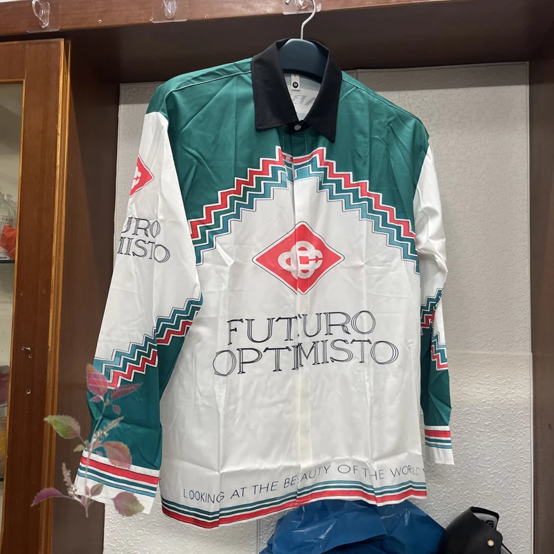 Рубашка женская с длинным рукавом, Шикарная стильная удобная блузка с красным слоганом, бело-зеленым узором и надписью