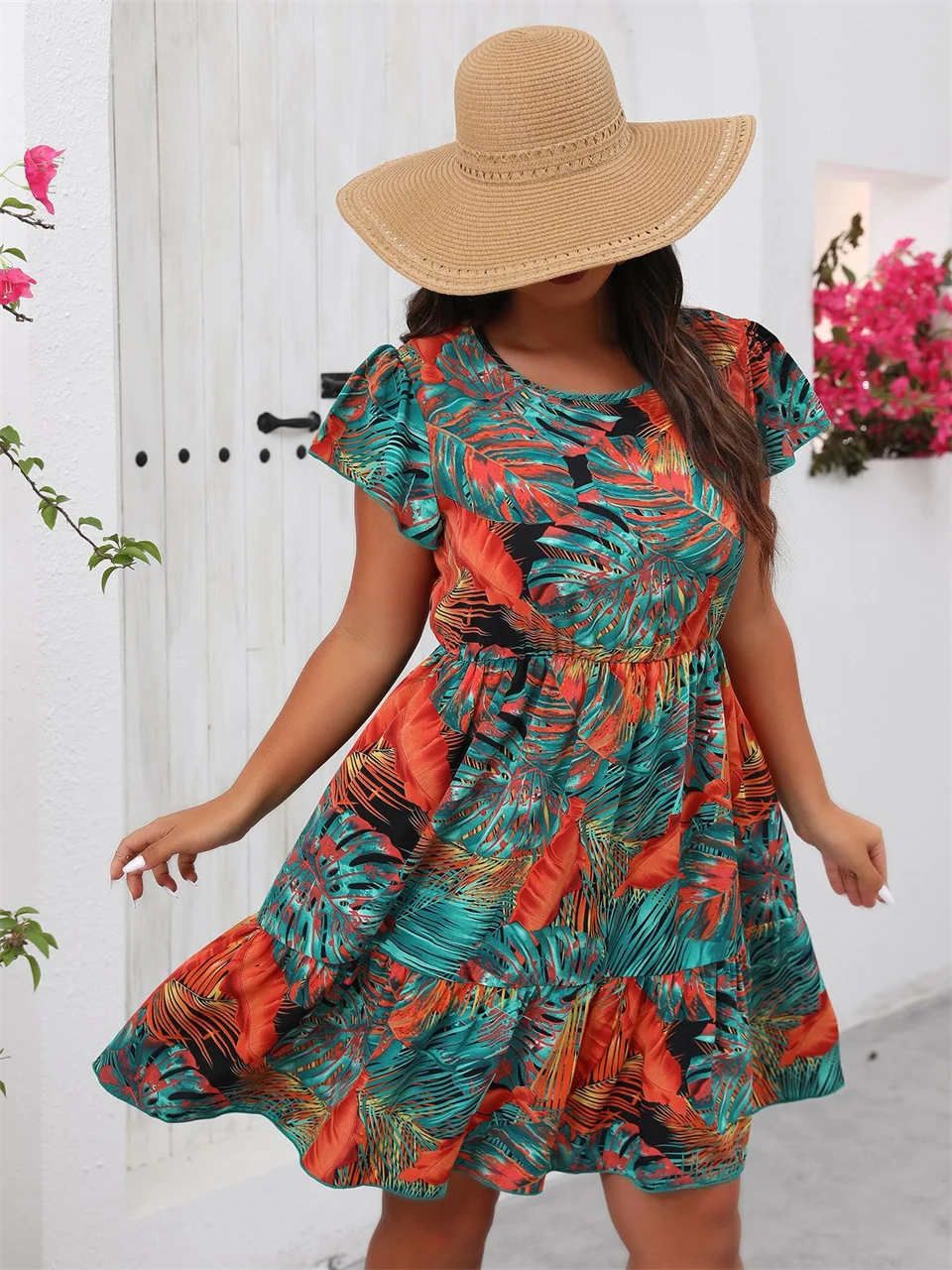 GIBSIE плюс размер платье с тропическим принтом и круглым вырезом рюшами по подолу