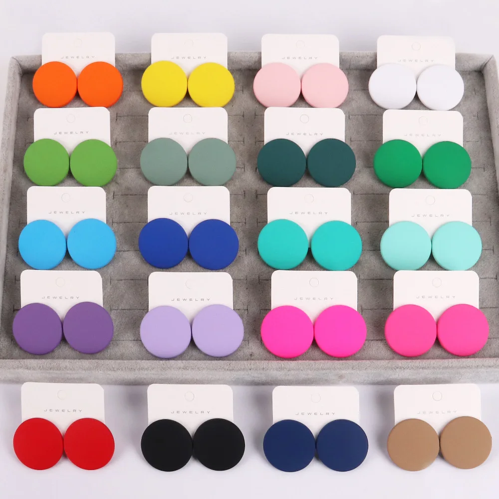 

Trendy Korean Red White Black Pink Stud Earrings For Women Girl Geometric Big Heart Round Acrylic Earrings Fashion Jewelry Gift
