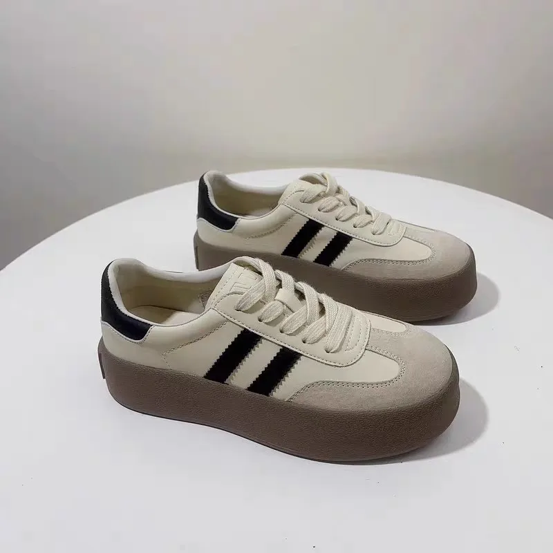 

Women's Vulcanize Shoes Design Korean Round Toe Lace Up Genuine Sports Casual Women's Sneaker Shoes for Holiday Working