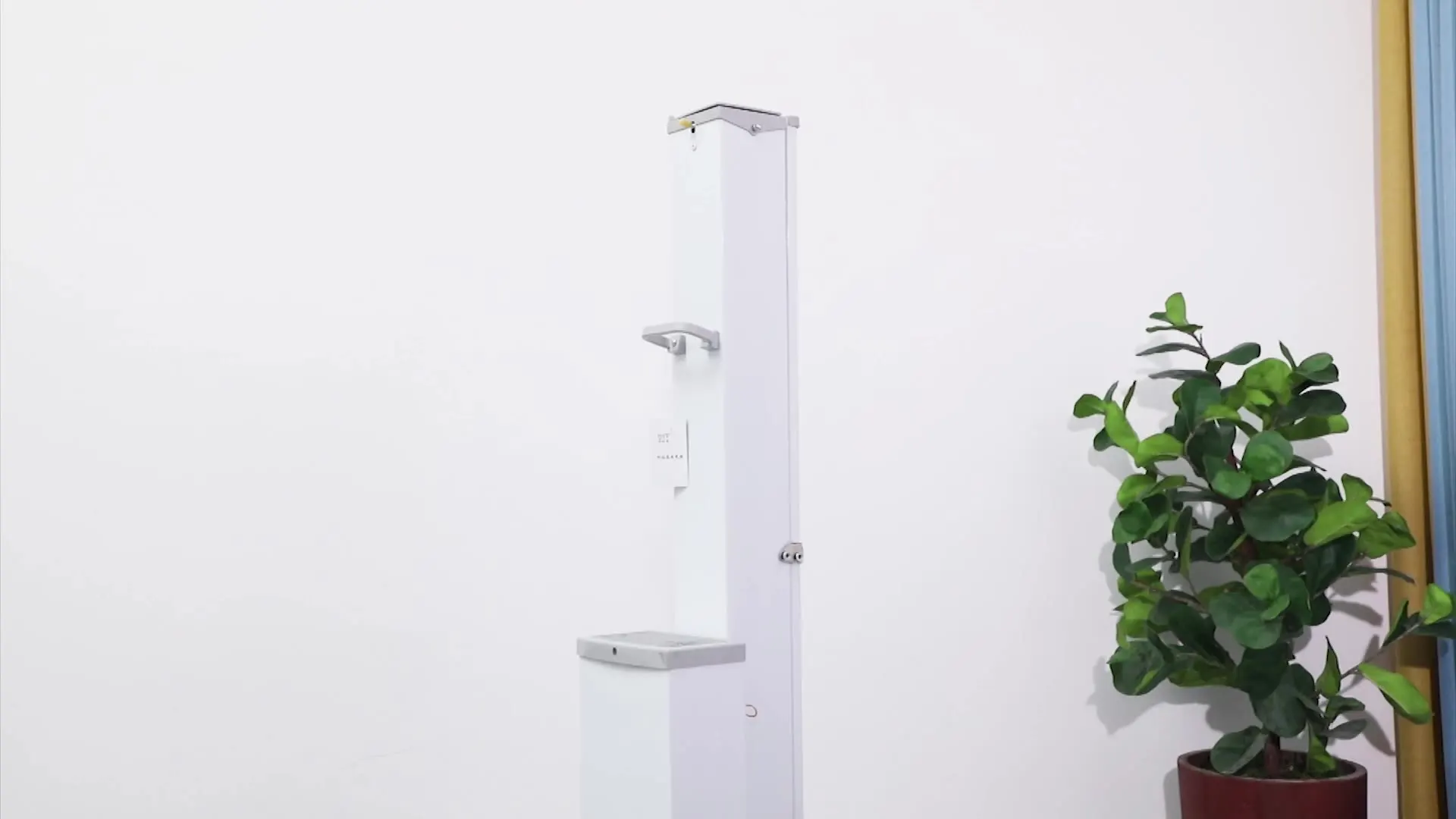 

2 * 30wt8 ultraviolet disinfection lamp ultraviolet sterilization vehicle mobile remote control ultraviolet lamp
