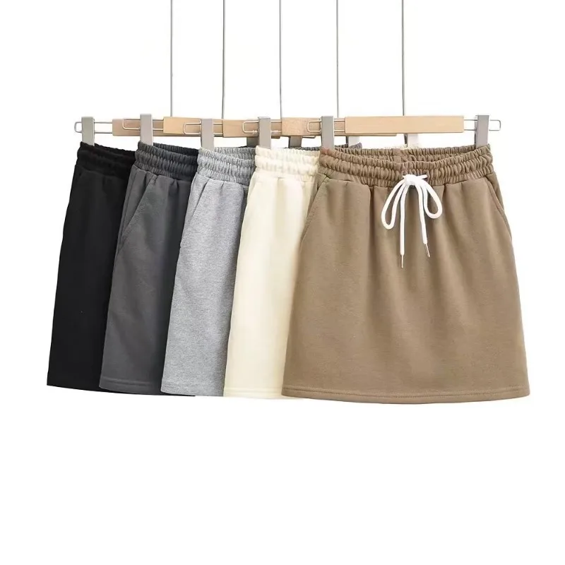 

Женская трикотажная юбка с поясом на резинке