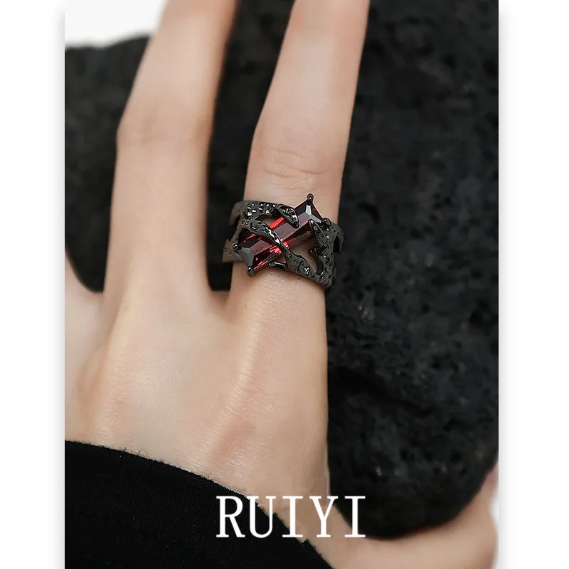 

Vintage Geometric Irregular Metal Copper Rhinestone Open Ring Couple Hollow Punk for Women Men Jewelry 2022 Europe and America