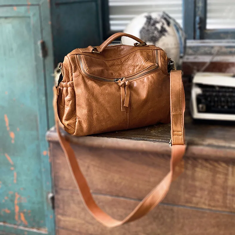 

Gunuine Leather Womens Messenger Bag Medium Shoulder Wallet Flap Handbag Western Style Vintage Luxury Soft Leather Satchel Brown