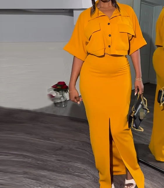 Женский костюм из двух предметов летний короткий топ средней длины с отворотом и