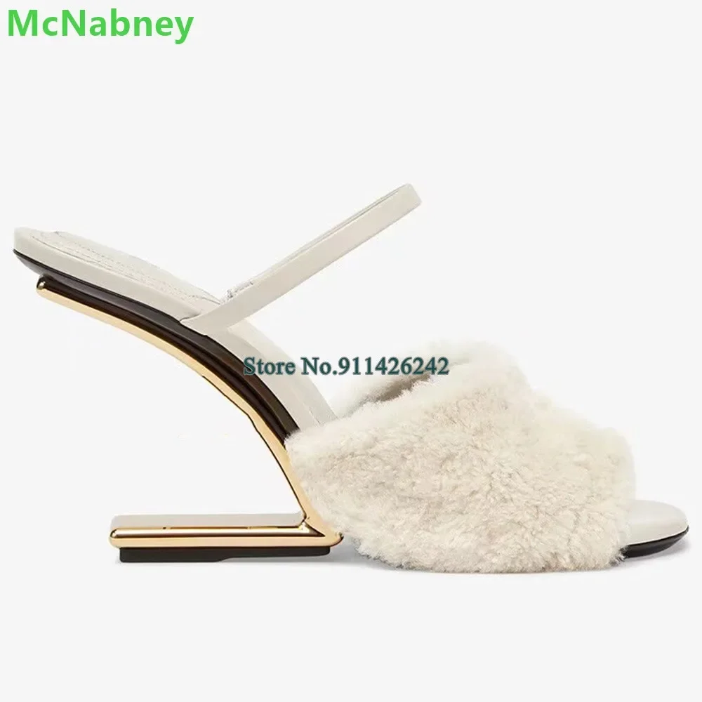 Женские кожаные тканевые тапочки с металлическим ремешком на каблуке