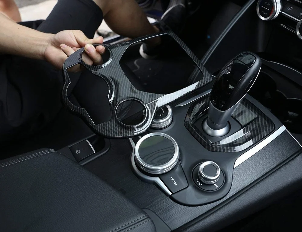 

Carbon Fiber Style ABS Chrome Center Console Decoration Frame Trim Cover For Alfa Romeo Giulia Stelvio 2016-2018