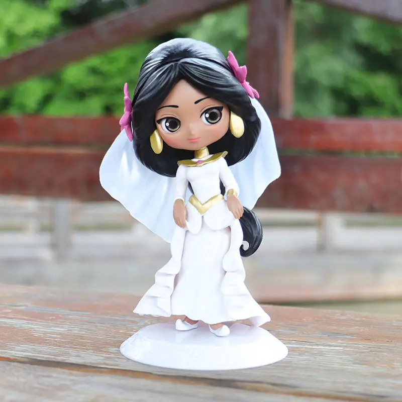 

Disney Doll Lamp of Aladdin Princess Jasmine Garage Kits Ornaments Model Cake Decoration