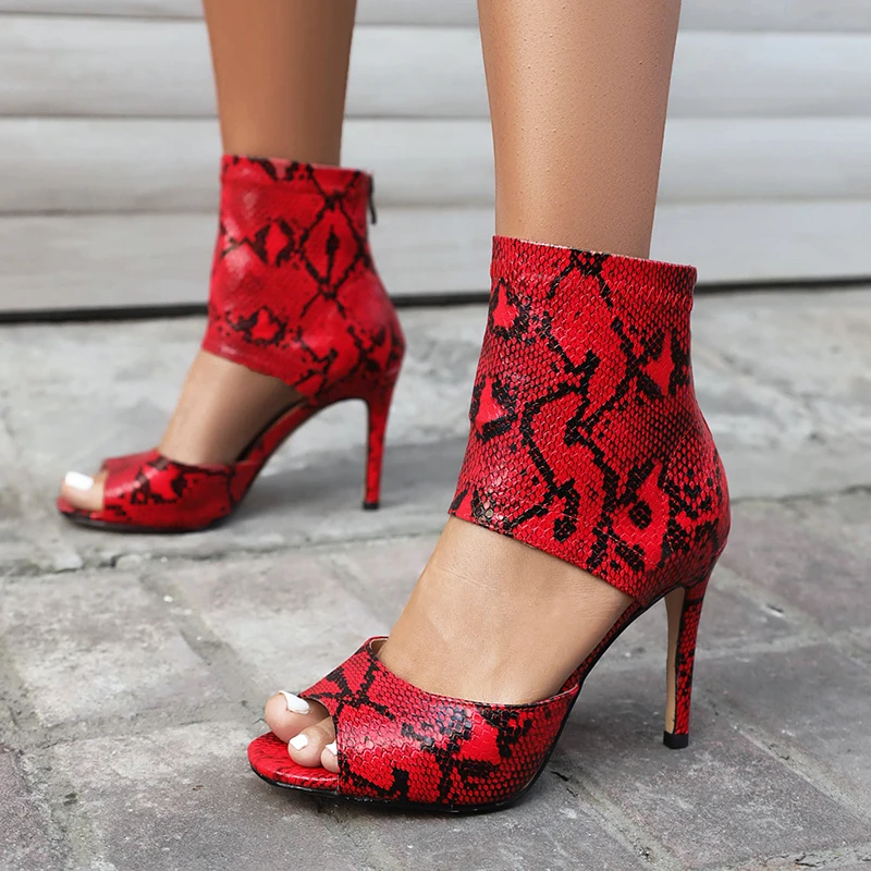 

Plus Size Serpentine Roman Style Peep Toe Sandals Hollow Out Back Zipper Super High Slim Heel Snakeskin Fashion Women's Sandals