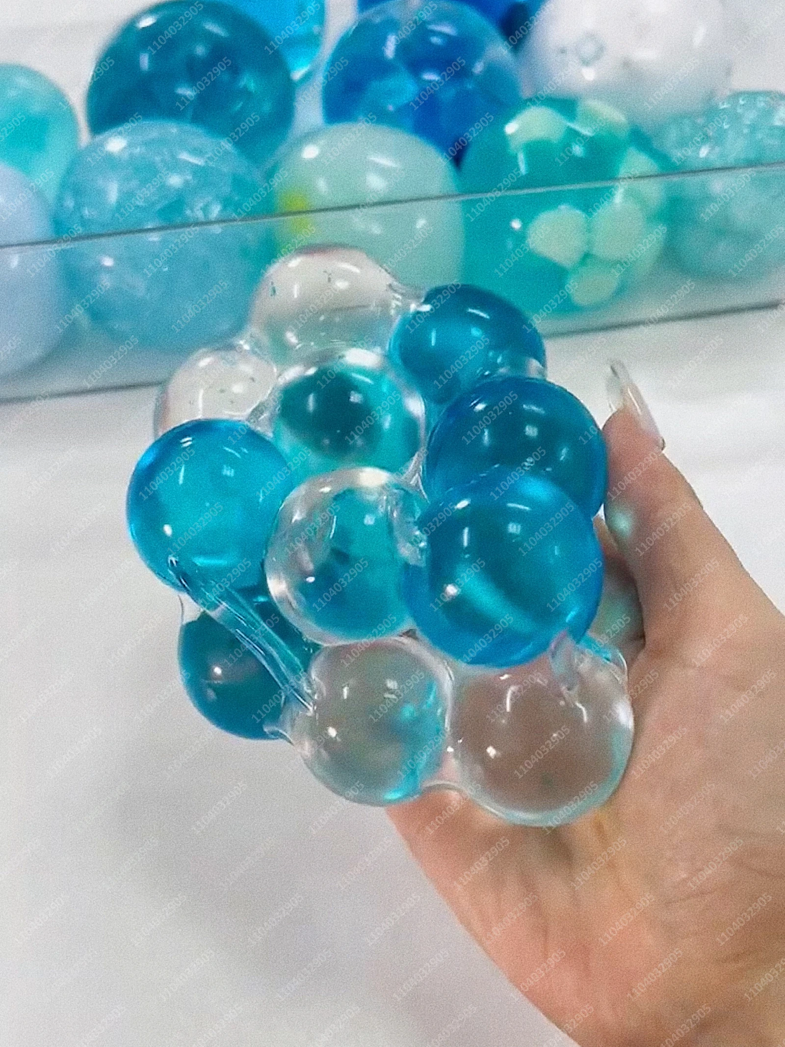 Фото Мяч-антистресс Ocean Blue Slushie в форме бутылки, тянущийся, хрустящий, сжимаемый, сенсорная игрушка ASMR для взрослых №2