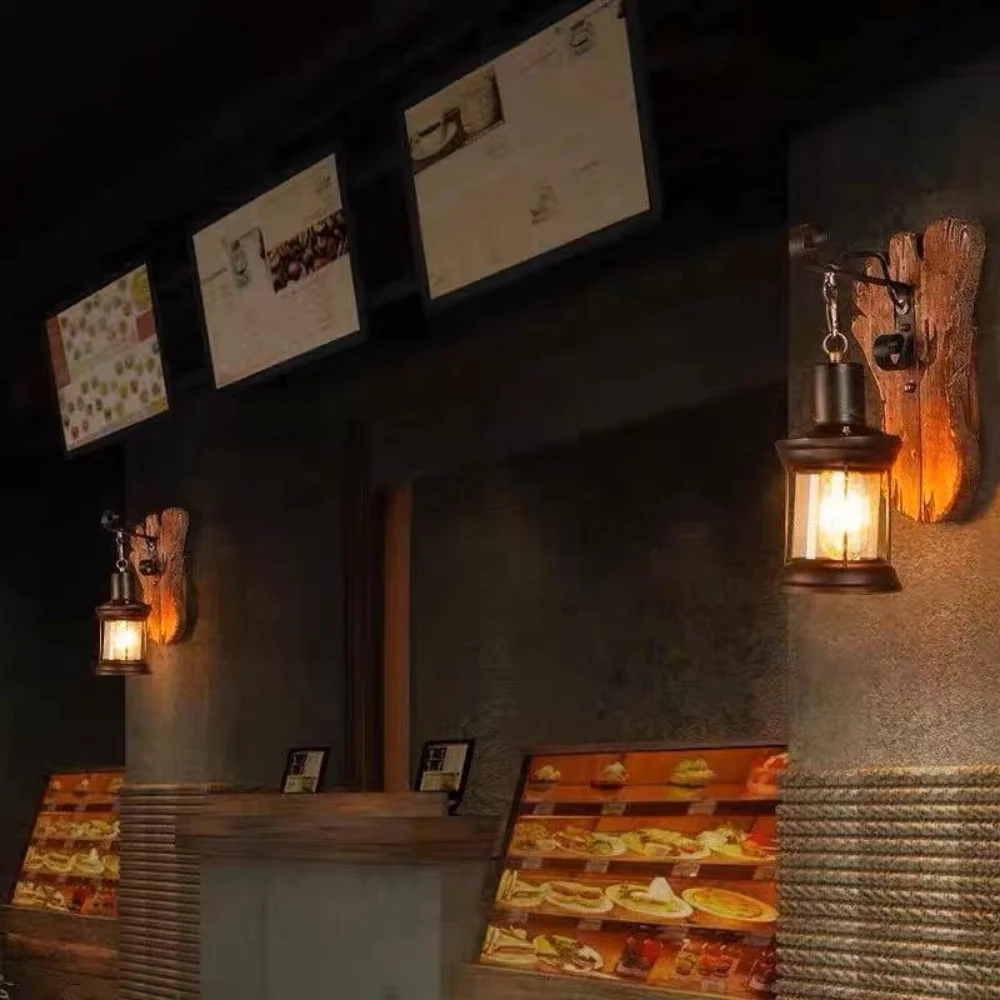 Настенный светильник в стиле ретро