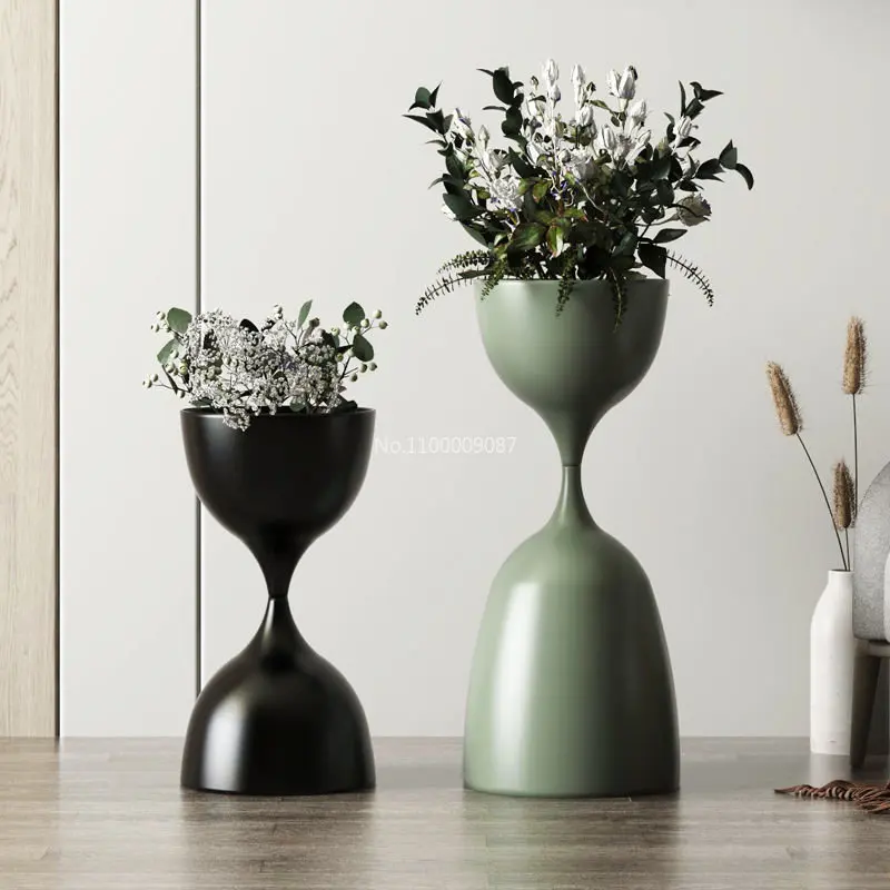 

Nordic wrought iron flower rack interior creative green rose floor standing flower shelf new high-end living room balcony shelf