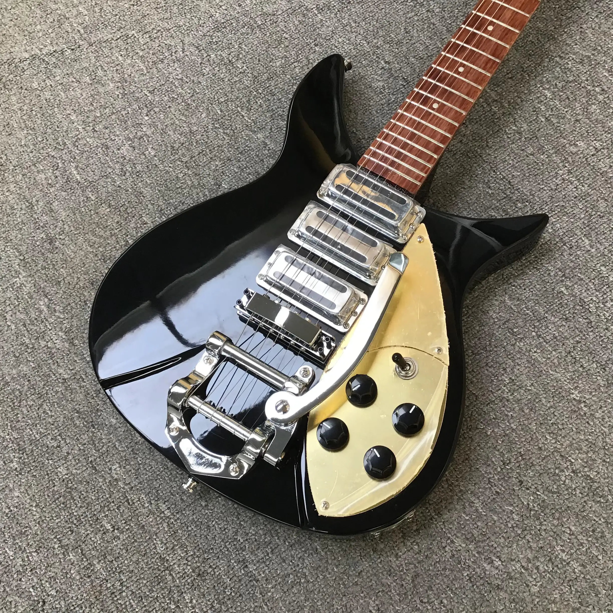 Электрогитара идеального тона яркая черная краска высококачественный материал