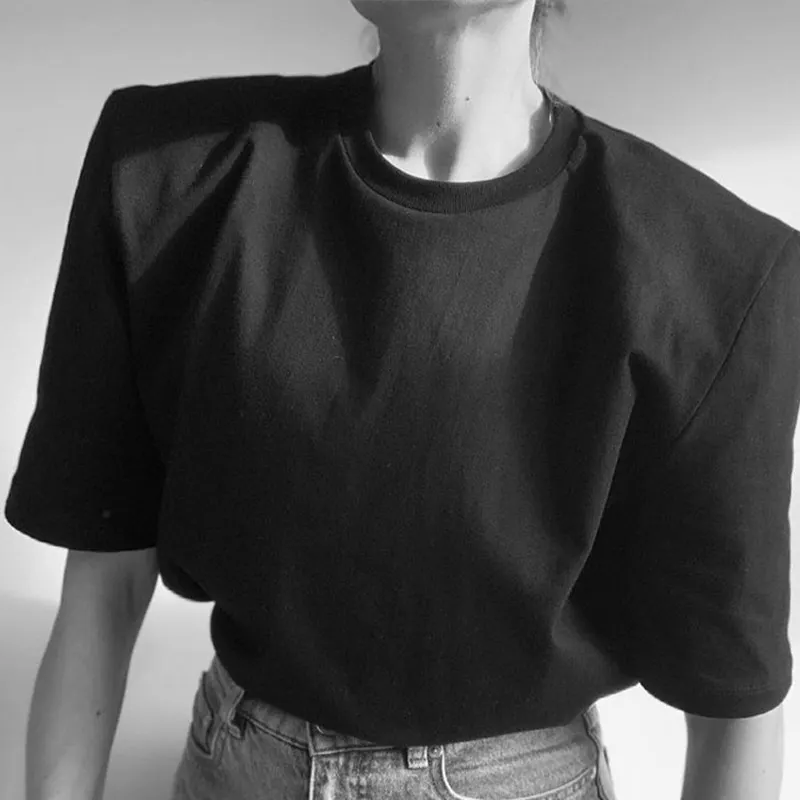 Женские шикарные футболки с подкладкой на плечах однотонные Топы коротким