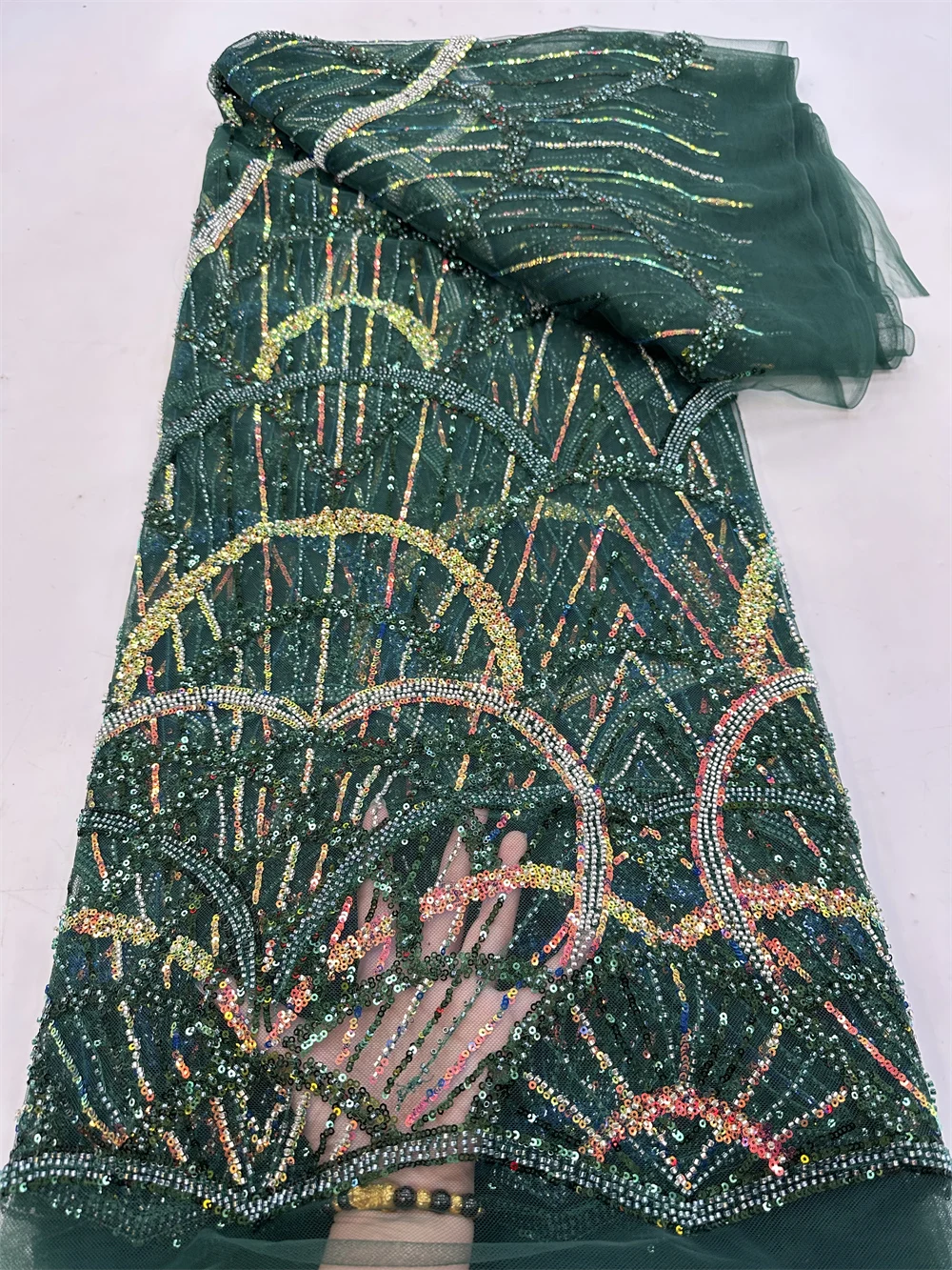 

Нигерийская французская кружевная ткань с блестками, ручная работа 2023, вышитая африканскими бусинами, сетчатая кружевная ткань для женского шитья