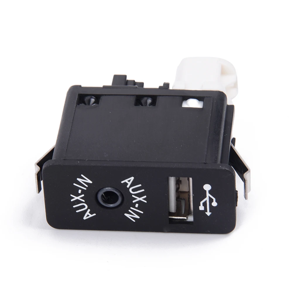 

For MINI Clubman R55 Input Socket Switch AUX USB For BMW E81 E87 E90 F10 F12 E70 E82 F10 84109237653 For MINI R56 High Quality