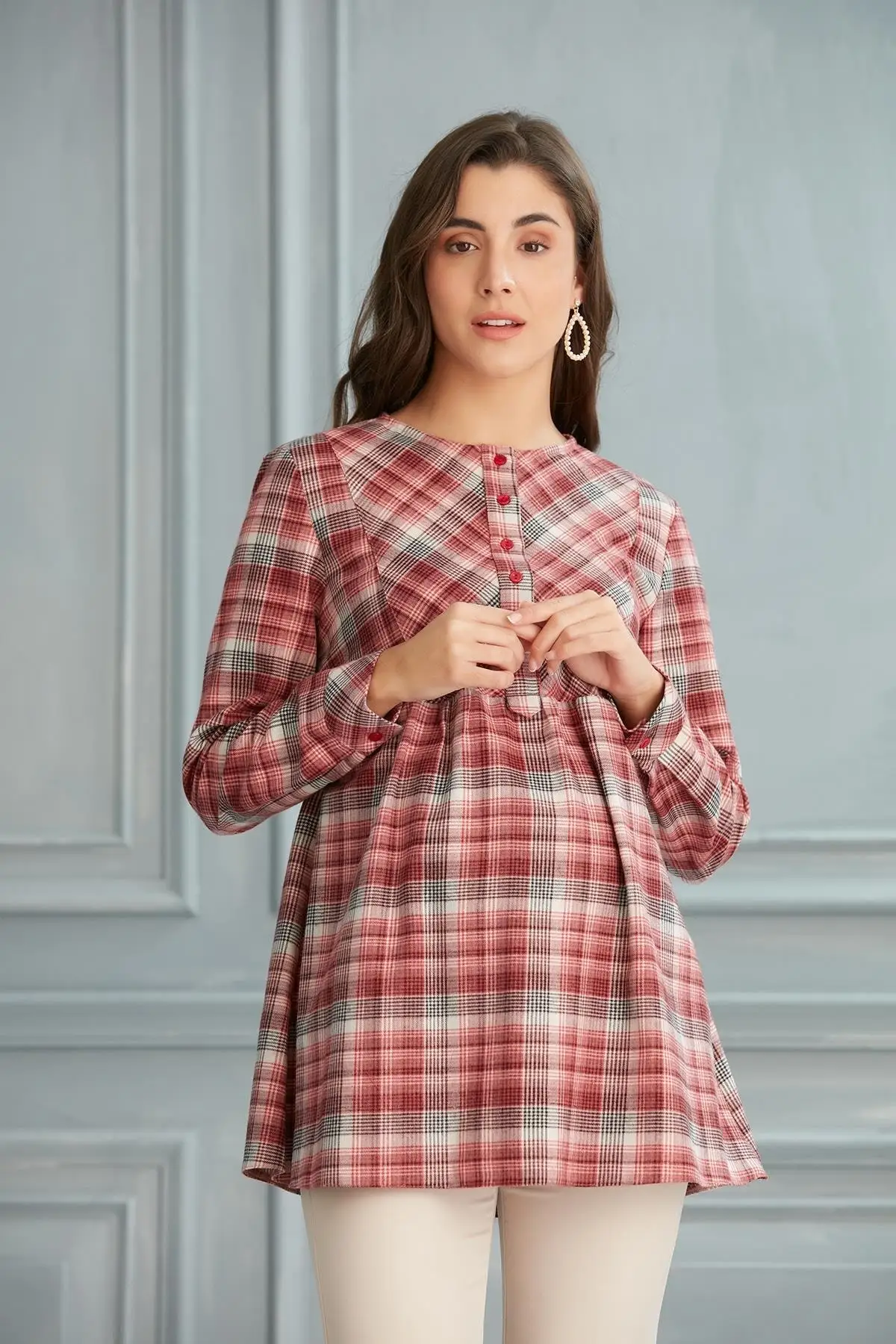 Рисунок 5 - Женская стильная клетчатая рубашка