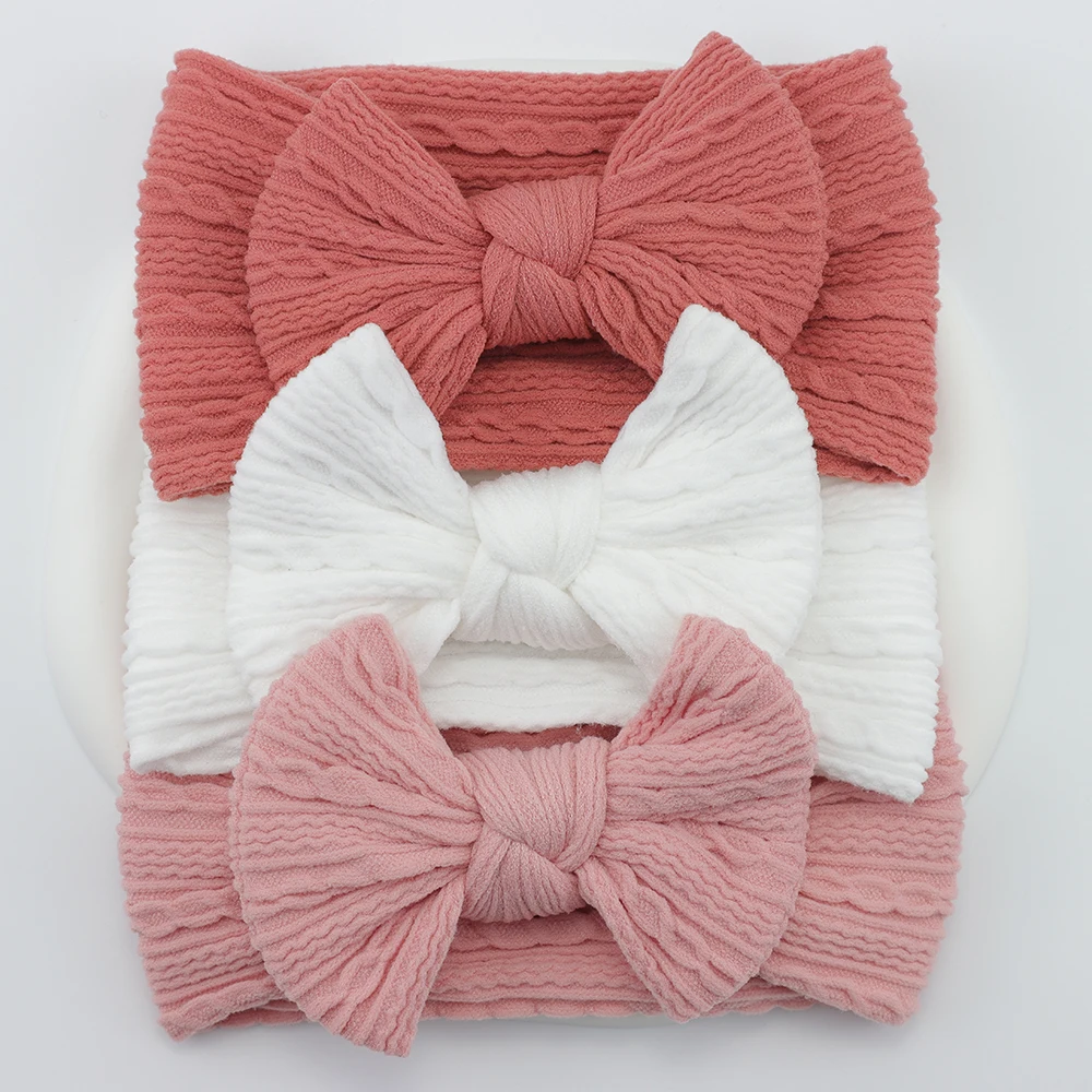 Рисунок 3 - вязаные детские повязки на голову