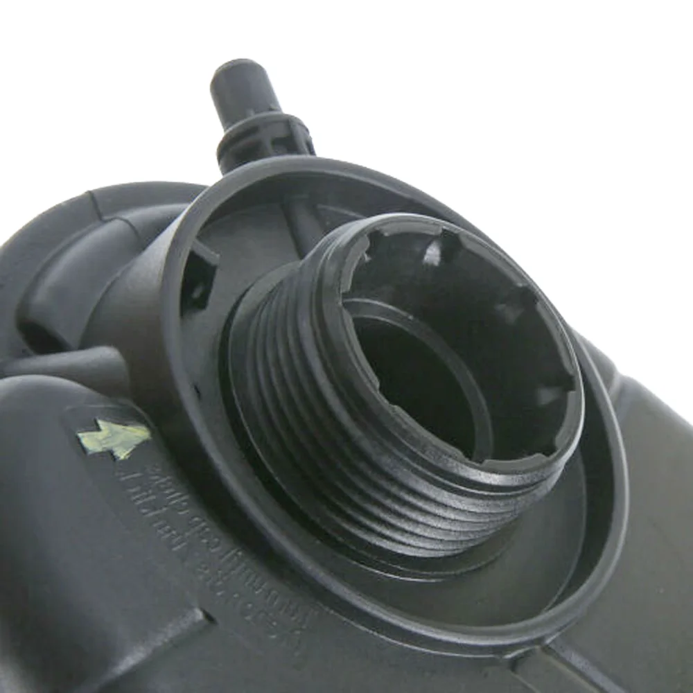 Новый бак охлаждающей жидкости расширения двигателя 17137647284 17137601950 17137578439