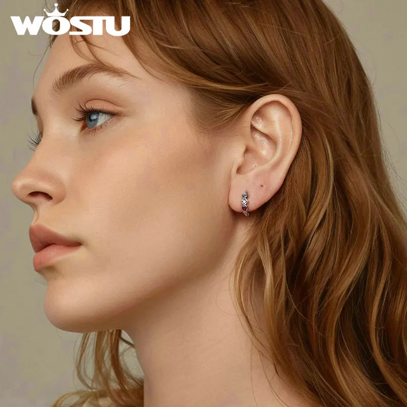 Женские серьги-кольца из серебра 925 пробы с радужными кристаллами