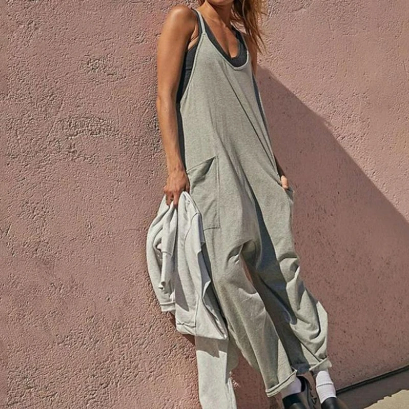 

Women Casual Jumpsuit Spaghetti Strap Sleeveless Loose Wide Leg Rompers Large Pocket Pants Summer Solid Playsuit Overalls Outfit