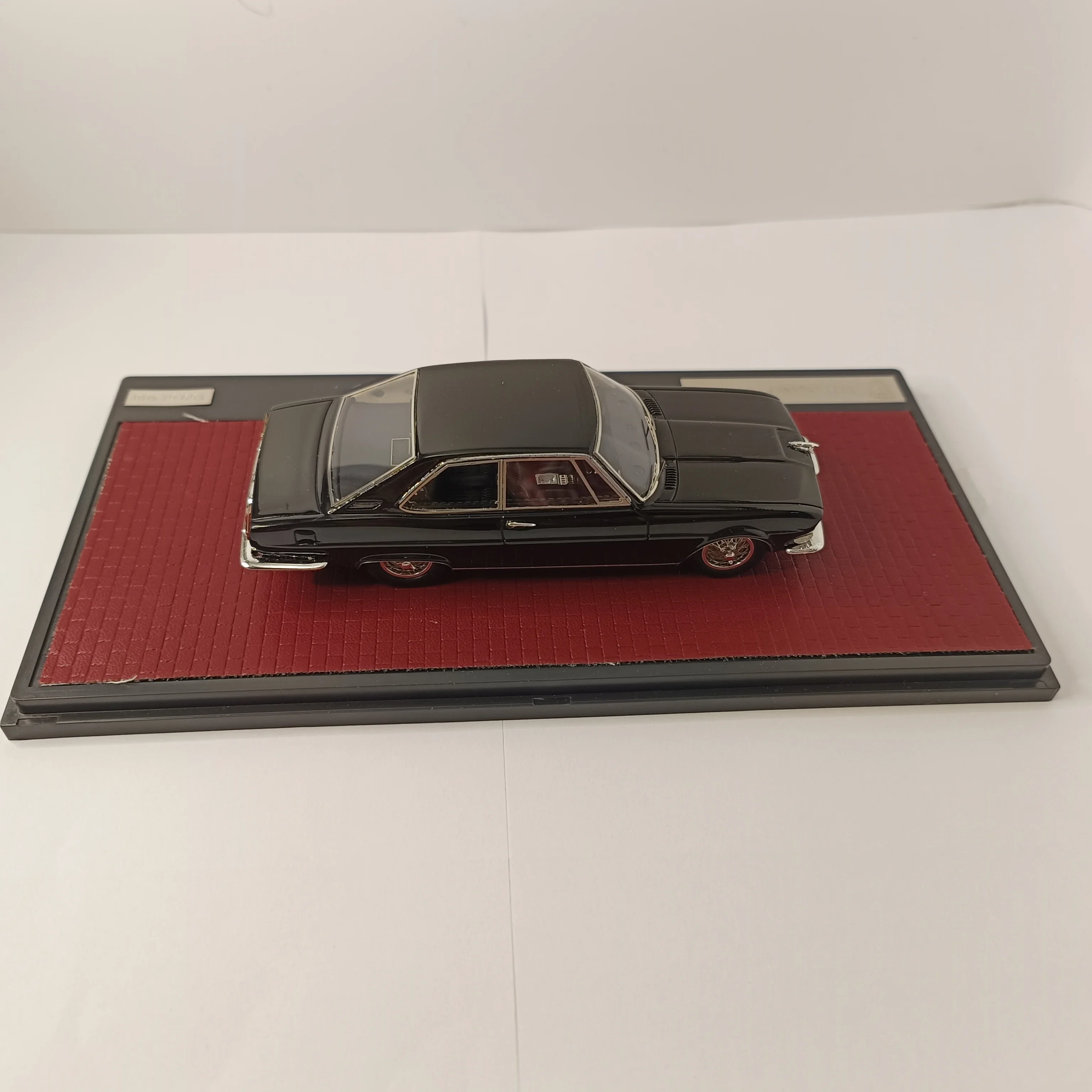 Коллекционная модель в масштабе 1:43 для FT Bertone 1966 модели автомобилей из смолы