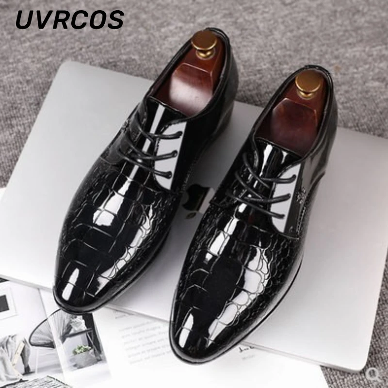 

Мужская деловая повседневная обувь с острым носком из искусственной кожи, мужская деловая модная универсальная черная Мужская обувь больш...