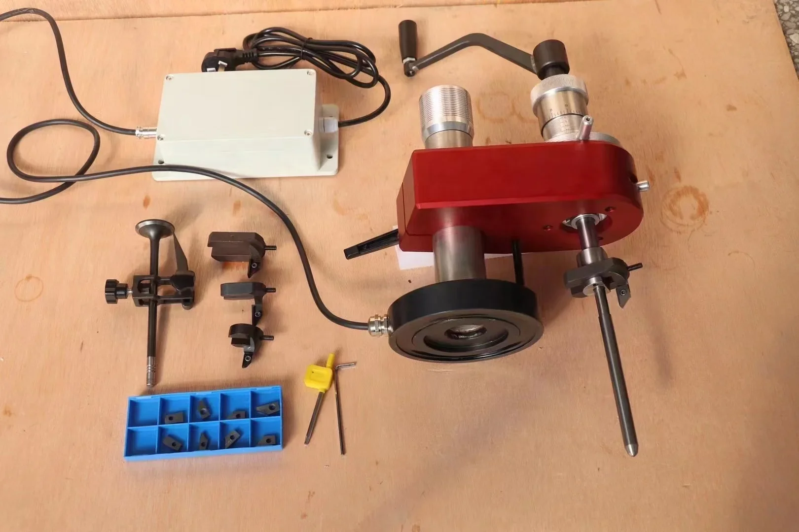 Портативная Расточная машина LD2000 plus с ручным управлением