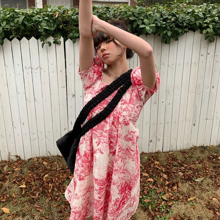 

Women Spring 2023 Fashion Cottagecore Dress Printed Korean Version of The New Slim Square Collar Red Skirt Women's Sexy Dress