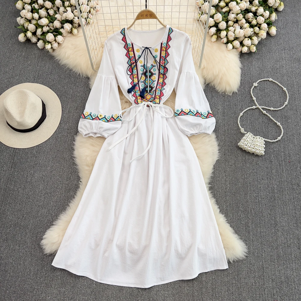 

Bohemian Embroidered Ethnic Style Cotton and Linen Waist Round Neck A-line Dress Seaside Holiday Big Swing Long Dress