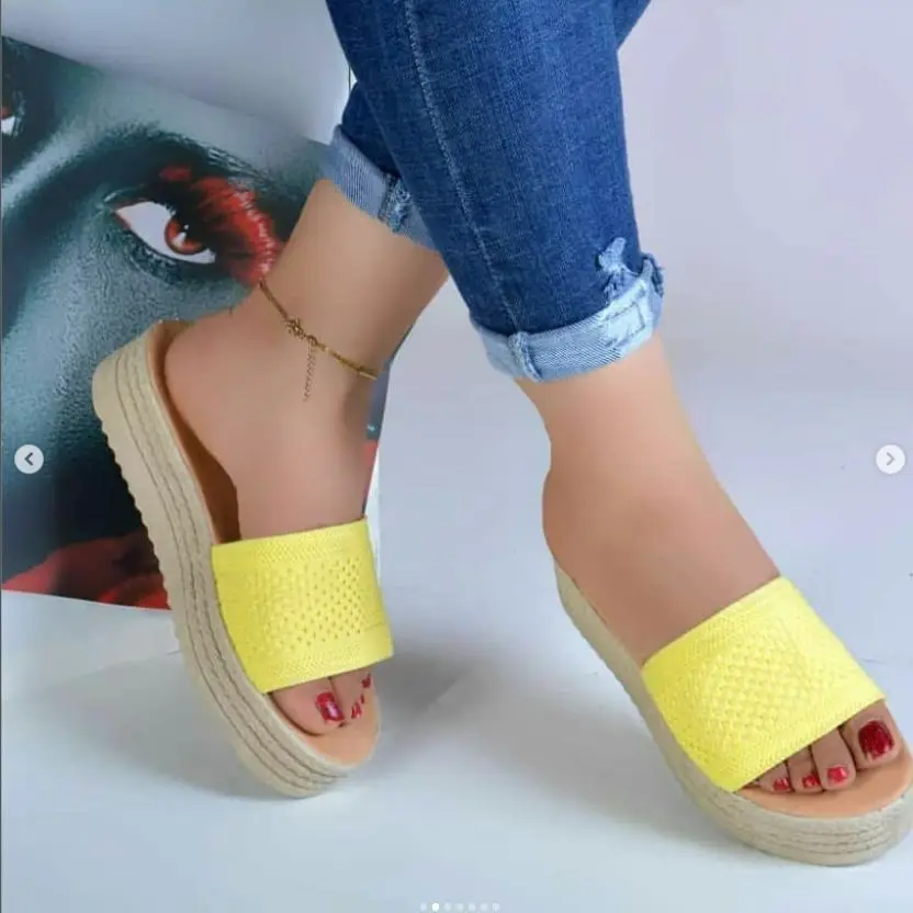 

2022 Summer New Fashion Casual Woven Thick Bottom Slope Heel Light One Line Women's Sandals High-heeled Slippers Beach Shoes